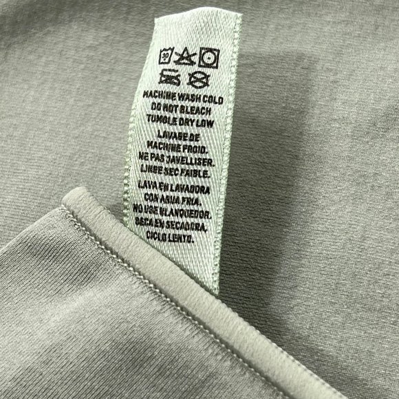 SKIMS Essential T-Shirt Bodysuit NEW Agave Green Womens L/XL - Picture 12 of 14